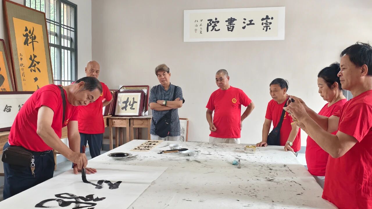 1760853324537799.jpg 退休党支部6.jpg