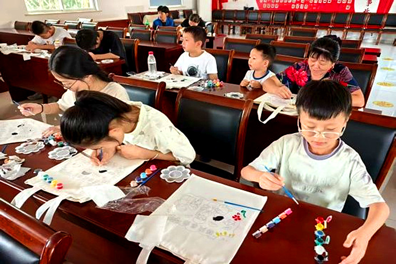 1760921115266264.jpg 江苏省南京市溧水区和凤镇乌飞塘社区开展“弃陋扬善,少年有责”主题活动(2).jpg