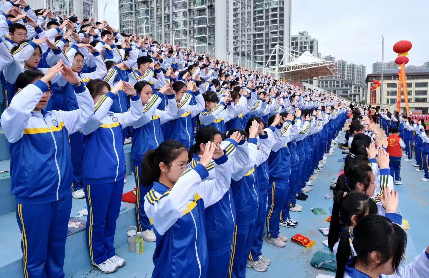 1760929742242523.jpg 1760929291436.jpg