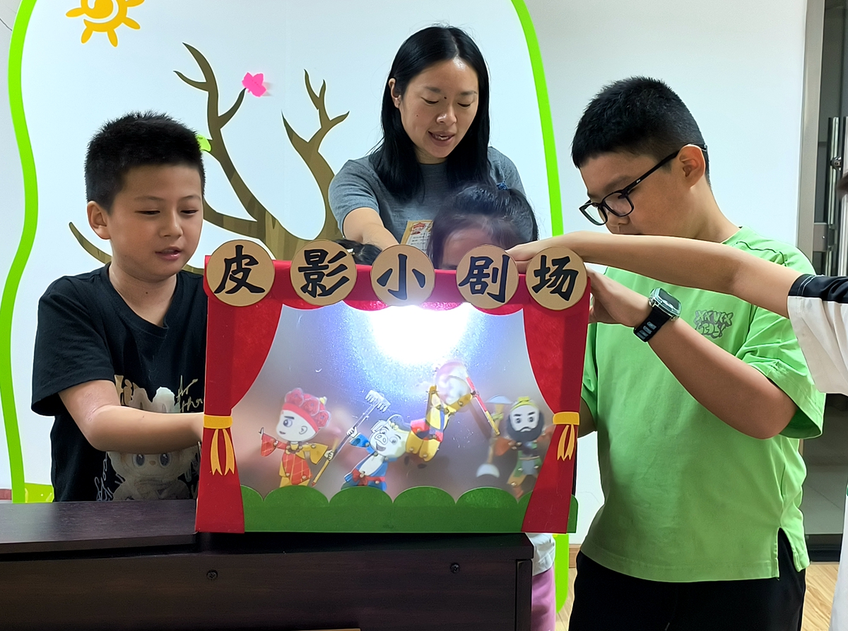 骆驼街道静远社区：玩转皮影戏，童心绘光影3_副本.jpg