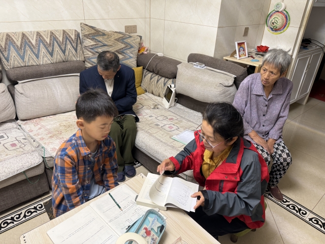 1760945188814752.jpg 金秋走访活动照片 (5)_副本.jpg