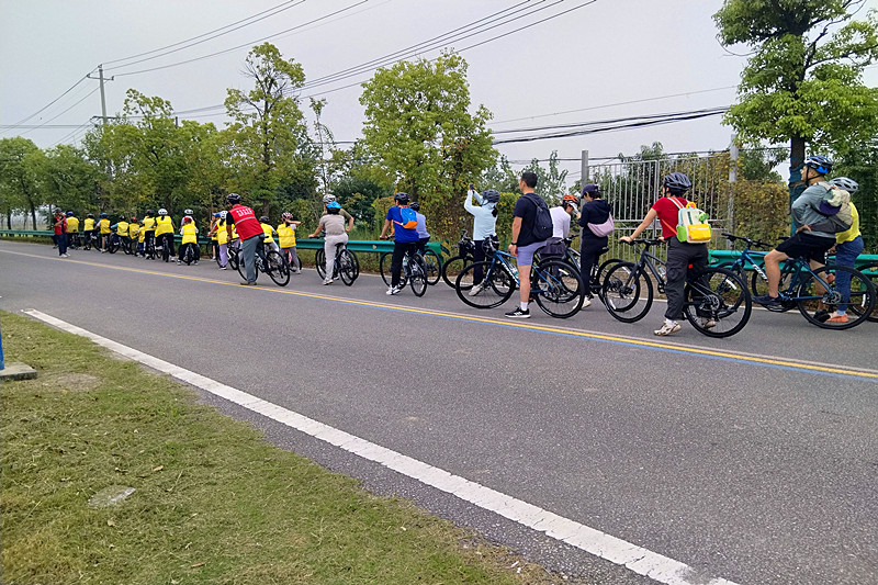 江苏省南京市六合区龙池街道头桥村关工委举办“童心逐风 快乐骑行”主题活动(2).jpg