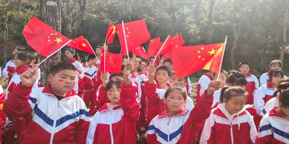 1761203660970169.jpg 虎山秋游1.jpg