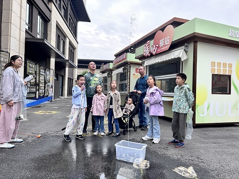 九里社区：科学游园闯关 亲子共探奥秘.jpg