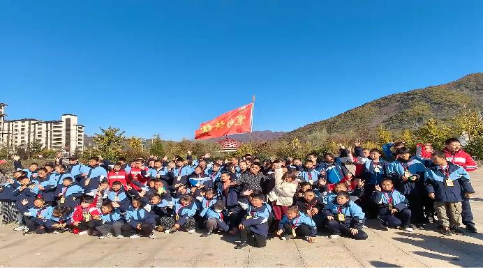 1761640162795733.jpg 特校秋游3.jpg