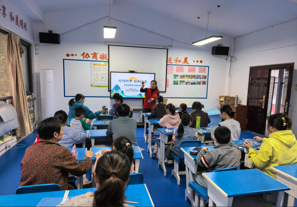 1761792658290911.png 9FF7D31D7297EF1623FF705E442D3457.png