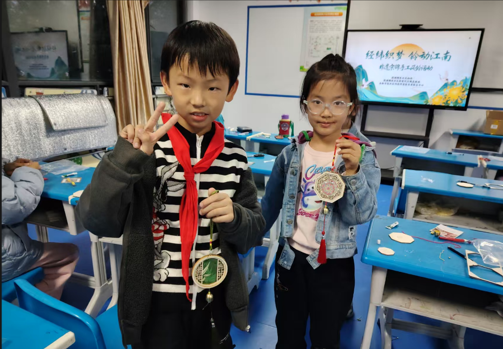 1761792705321110.png 9152E95C16046C1D74C3D1E18CD11245.png