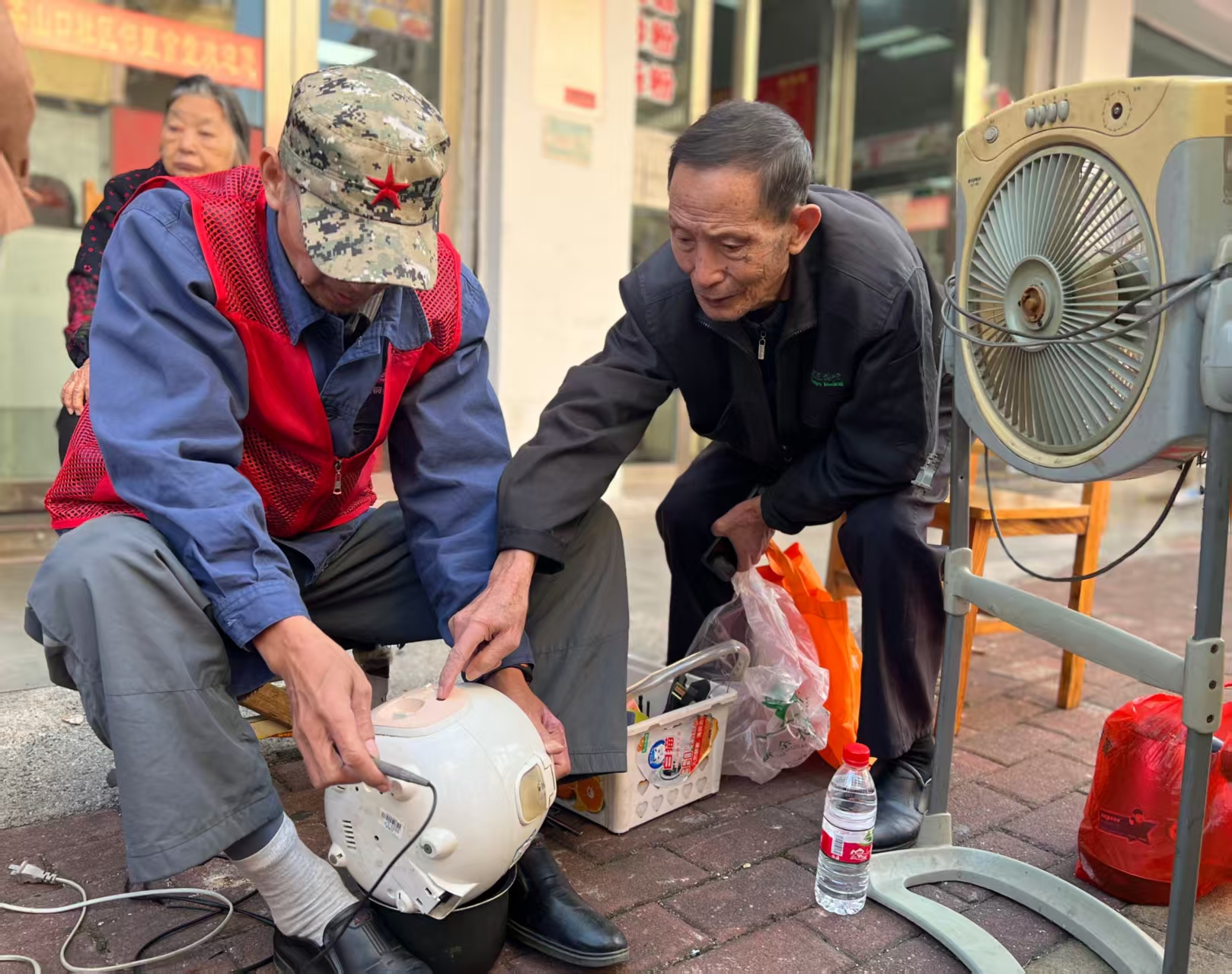 1761904660927751.jpg 微信图片_20251031175154.jpg