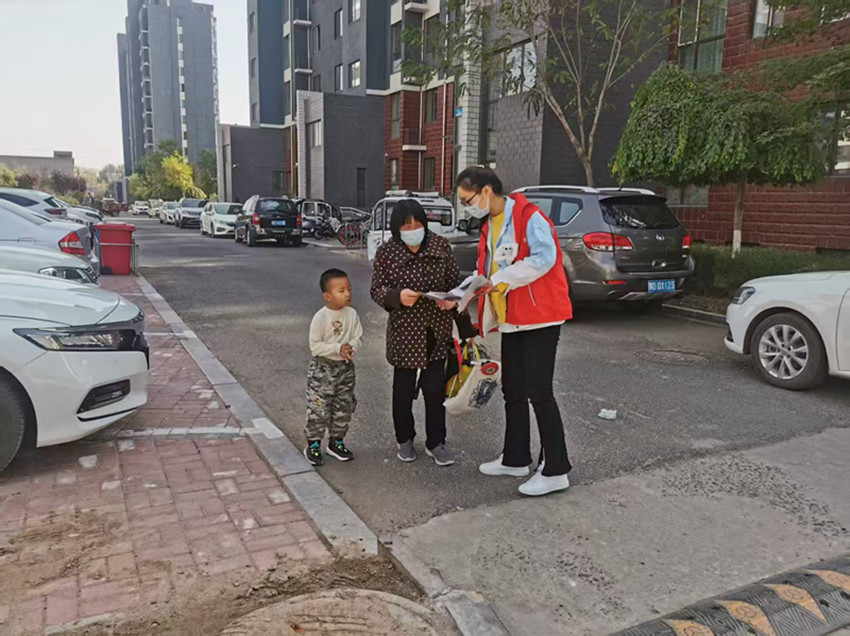 西城街道宝山仕家“情满九月九 同乐重阳节”活动照片1_副本.jpg