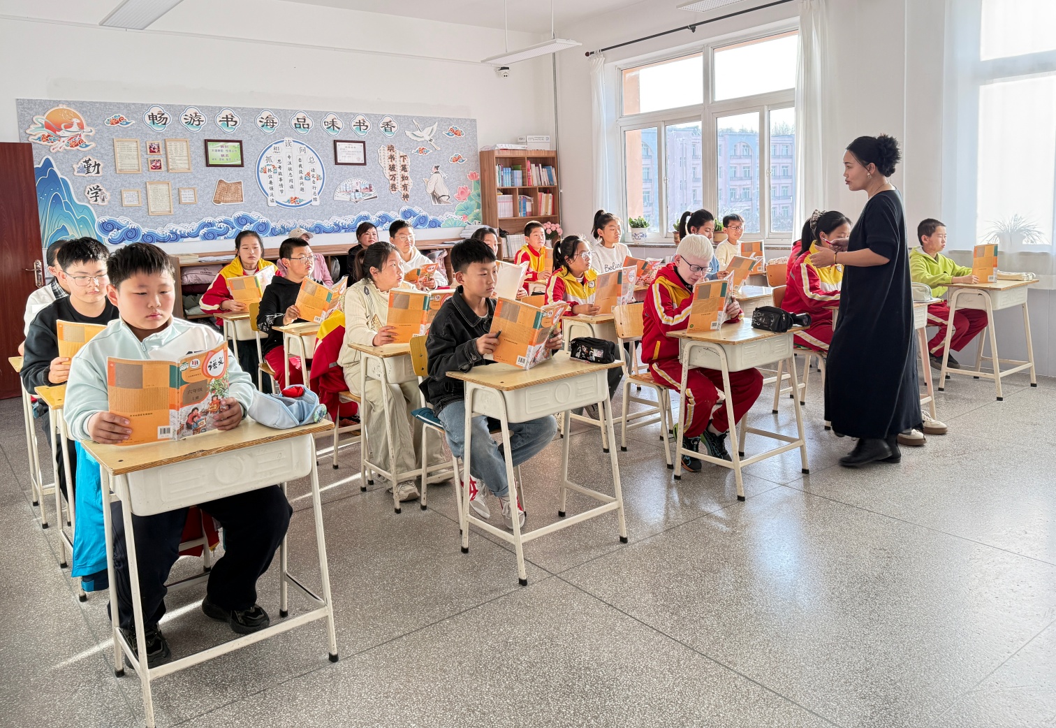 风水沟小学“家校共融 爱满成长”家长开放日活动照片2_副本.jpg