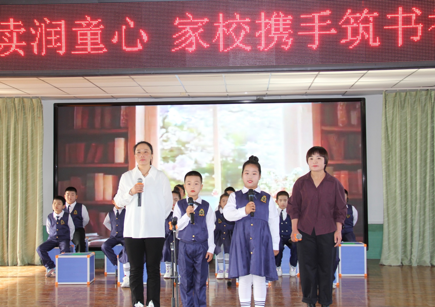 风水沟小学“家校共融 爱满成长”家长开放日活动照片23_副本.jpg