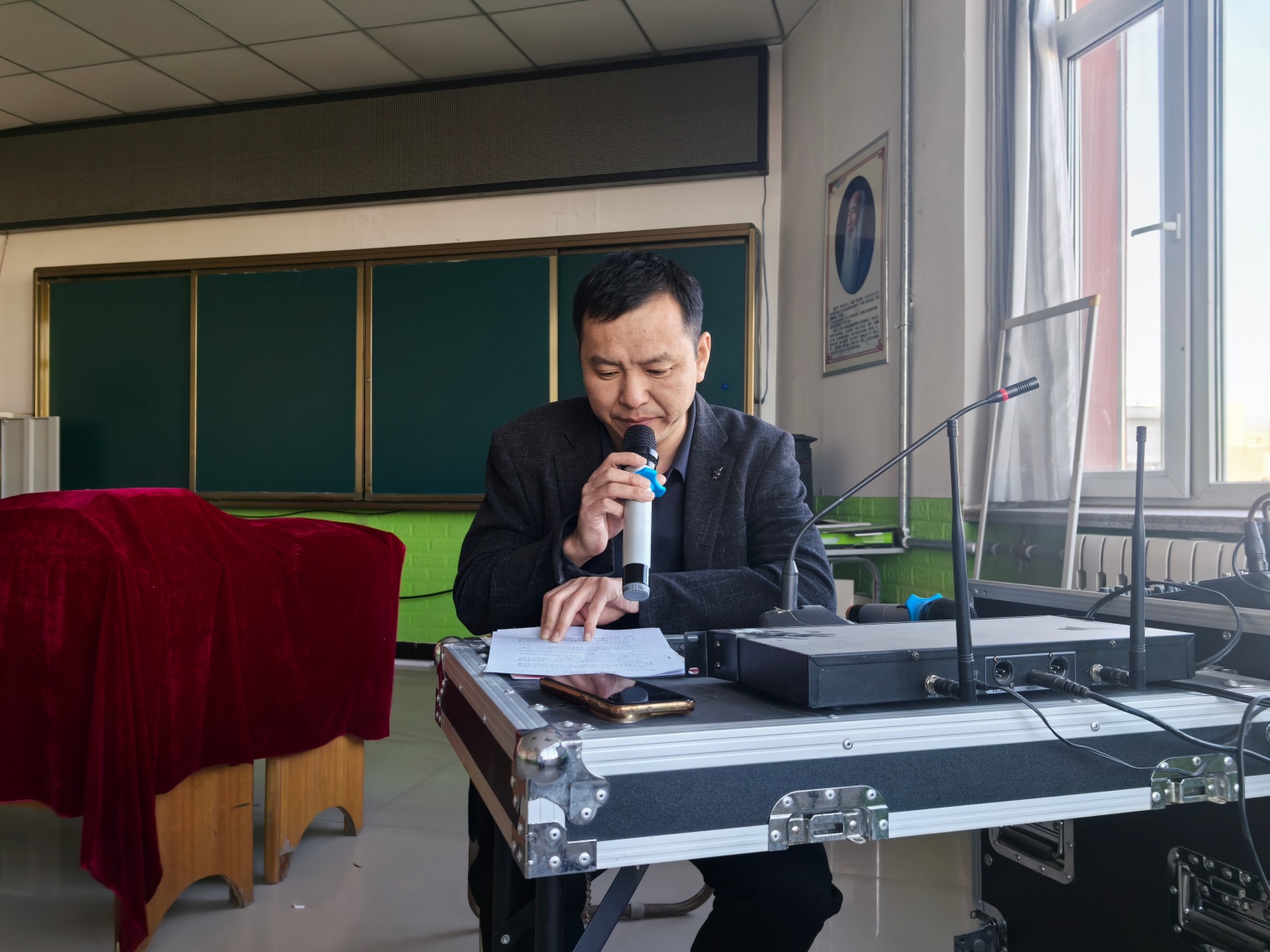 1763346909205773.jpg 平矿一小以爱邀请 携手同行家长会照片6_副本.jpg