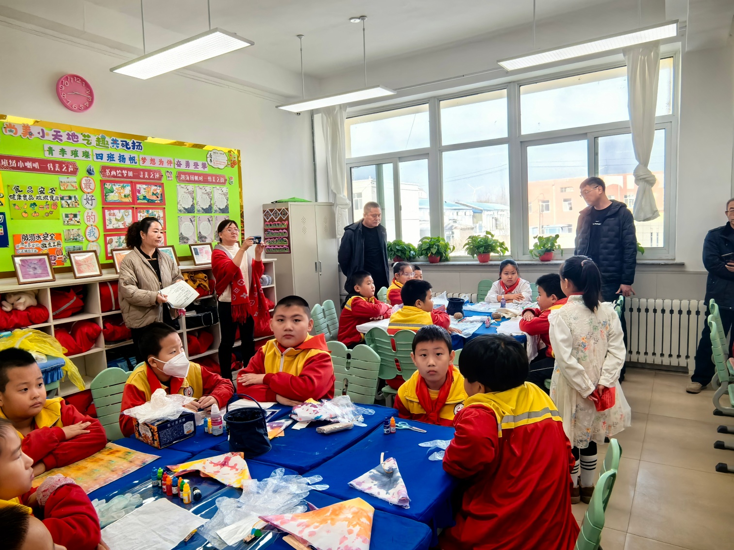 元宝山矿区小学“尚美融学 五育并举”活动照片2_副本.jpg