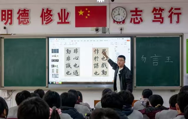 1765849326875381.jpg 62fa33a7d732cccc7e7df6d9da7bf303.jpg