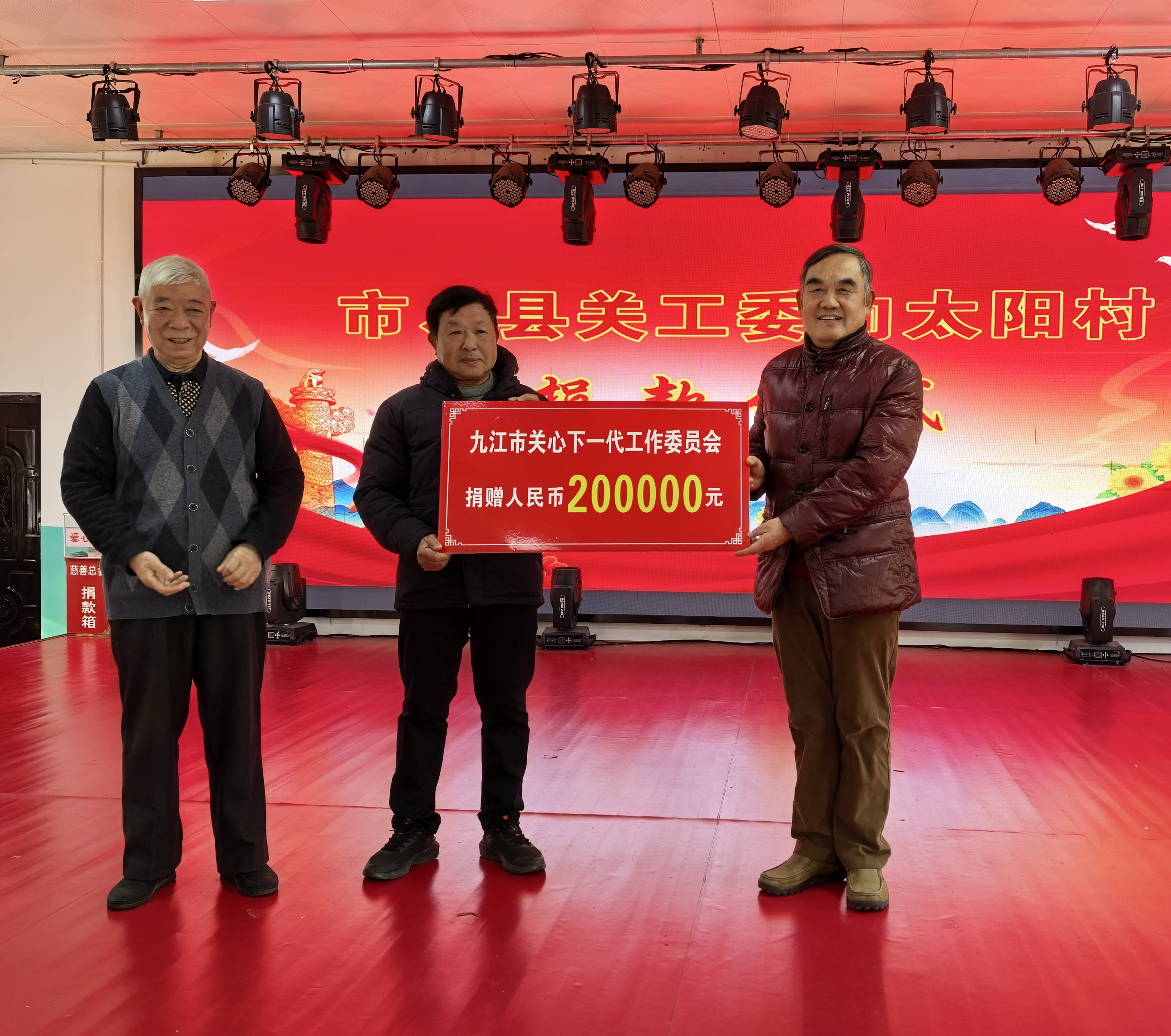 1767169598915219.jpg 1956551848.jpg