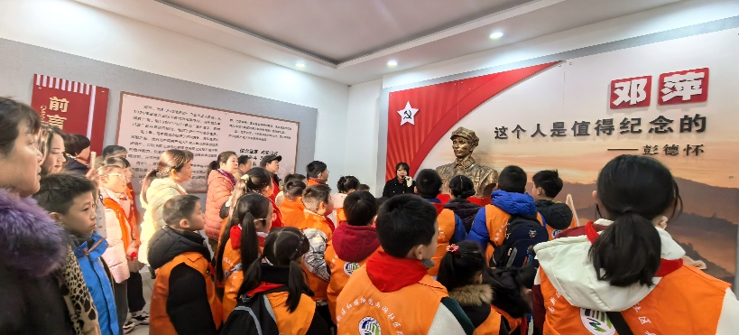 1769666423828782.jpg 09a1477051b4044f1999b847323d86b0.jpg