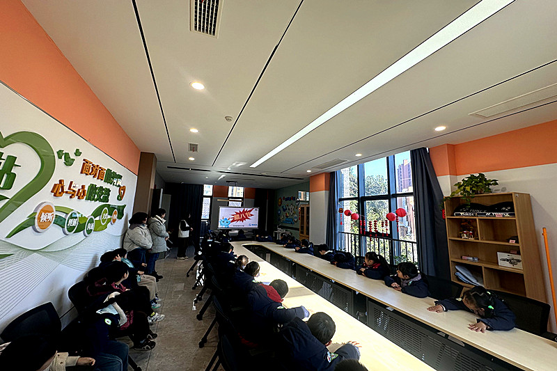 江苏省南京市六合区龙池街道校外教育中心辅导站联合开展“童心识腊八，民俗润心田” 民睃俗文化活动(2).jpg