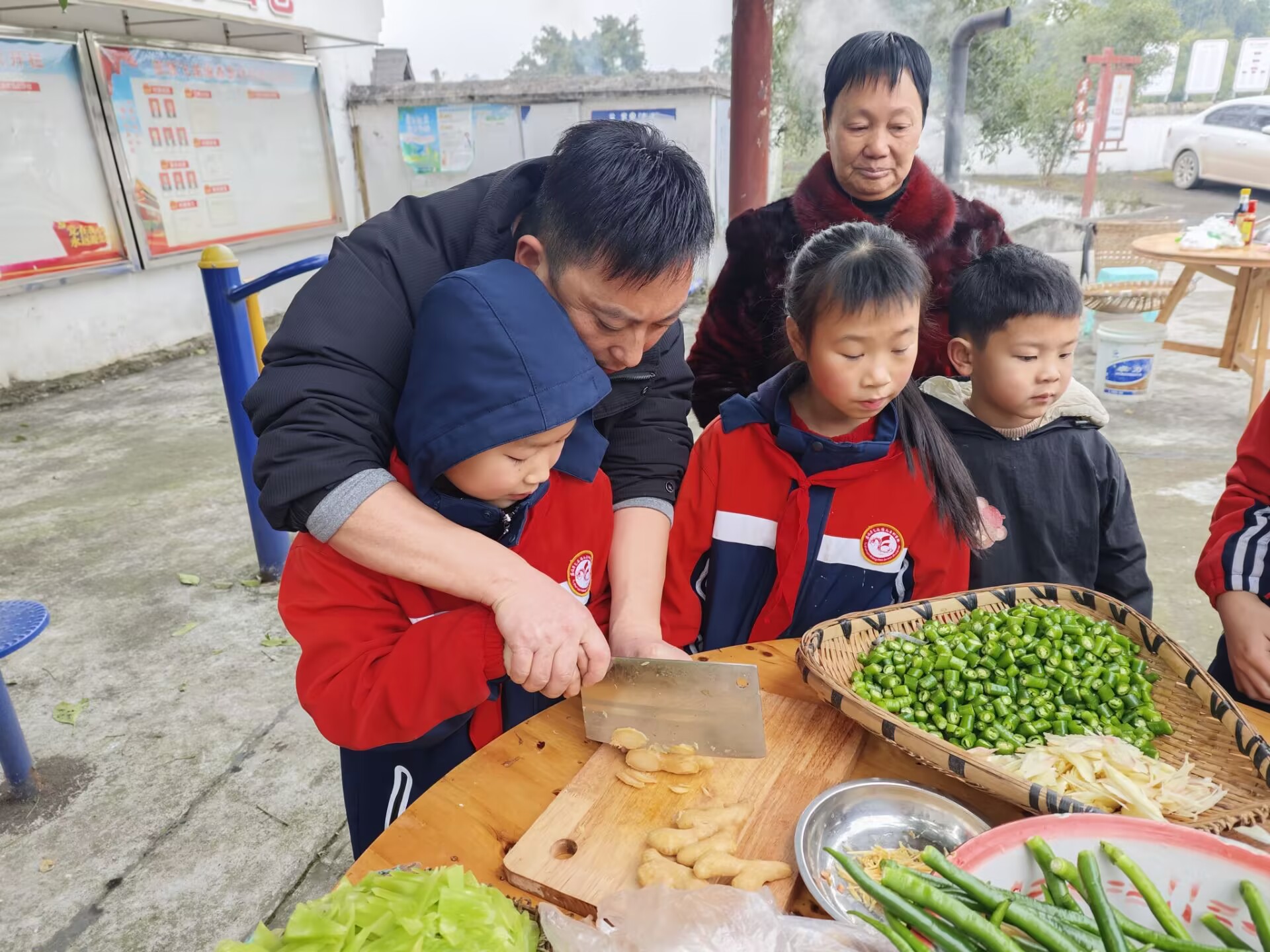 1770110359297357.jpg 飞龙学校1.jpg