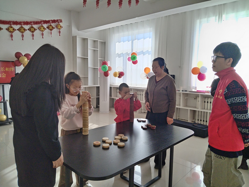 马林街道红庙子社区“欢乐寒假·成长相伴”亲子联合会照片2_副本.jpg