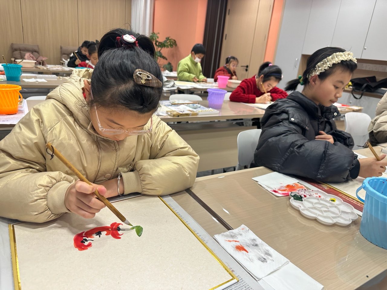 1770619948403585.jpg 未名社区:巧手画年画 欢喜过大年3.JPG