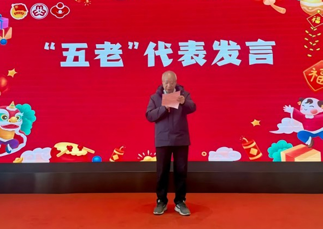 1770704994748615.jpg 缤纷冬日-2.jpg