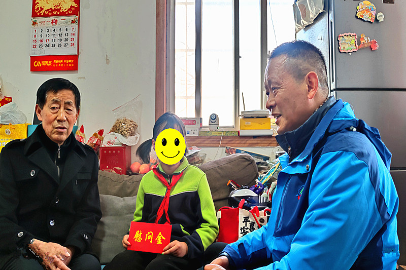 1771914779264810.jpg 玄武湖街道关工委联合板仓派出所关工站走访慰问困境学生(3).jpg