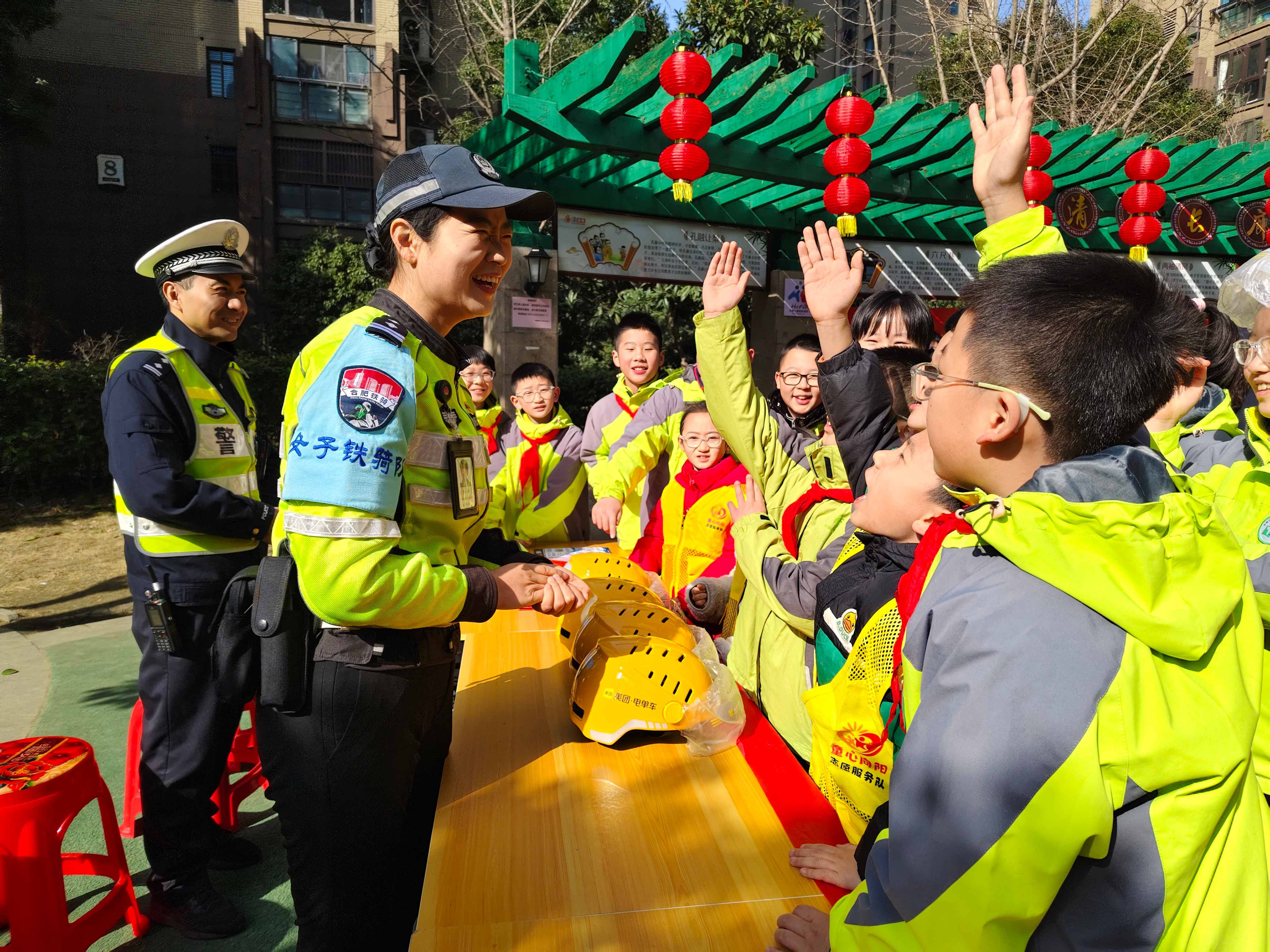 1771987142786100.jpg E4933CA1395F7EB97506514771320DC2.jpg