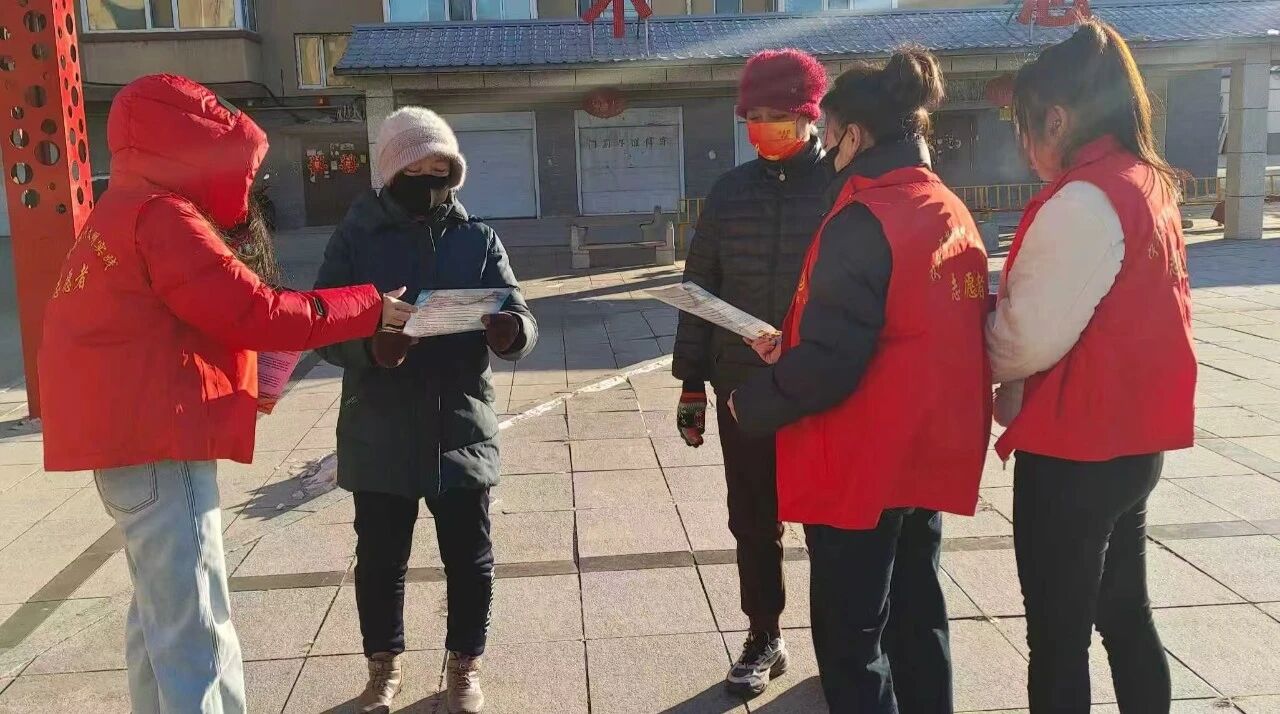 1772258686617782.jpg 黑龙江省牡丹江市宁安市东京城镇关工委组织志愿者开展用电用火安全宣传活动.jpg