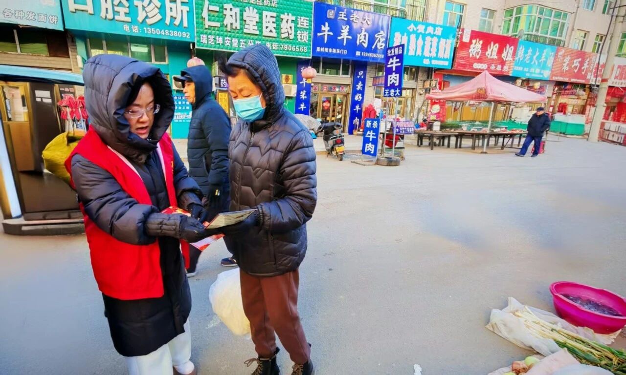 1772260072902677.jpg 黑龙江省牡丹江市宁安市东京城镇关工委组织志愿者开展移风易俗志愿宣传活动.jpg