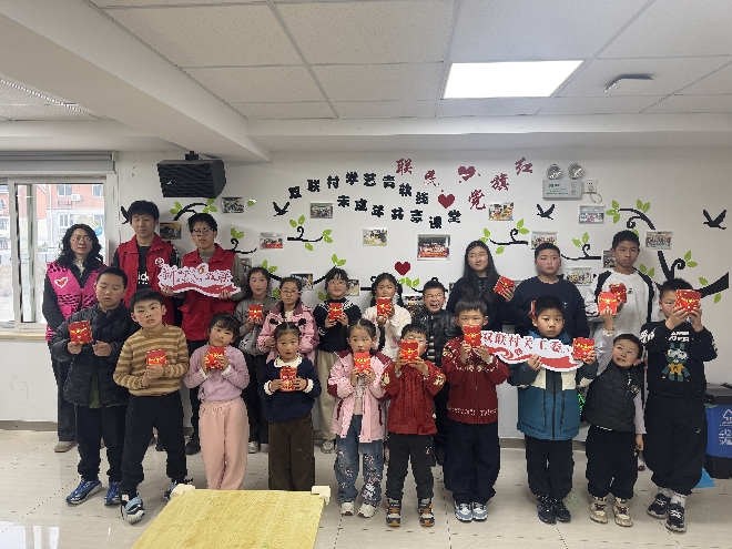 【八坼街道】双联村：玩转”感应“ 点亮新年.jpg