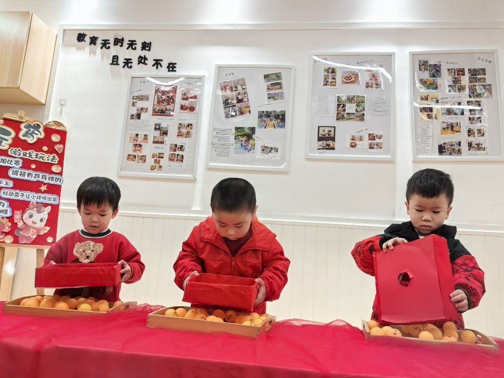 3月3日，广西壮族自治区柳州市天湖社区关工小组开展“萌娃欢腾闹元宵 童心传承民俗情”元宵主题活动 (2).jpg