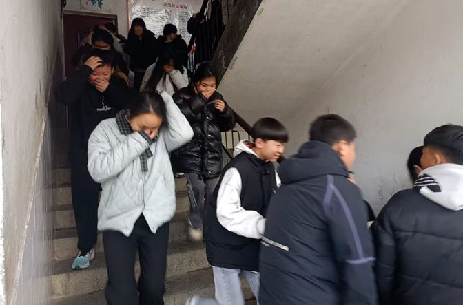 1772776941538911.jpg 4115.jpg