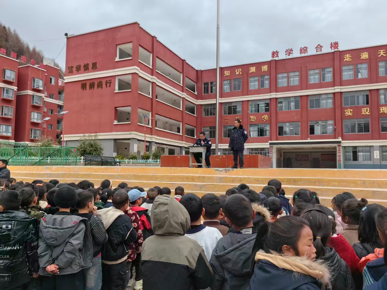 1772777397223158.jpg bbf34881a3d73b5d5914964561f78a32.jpg