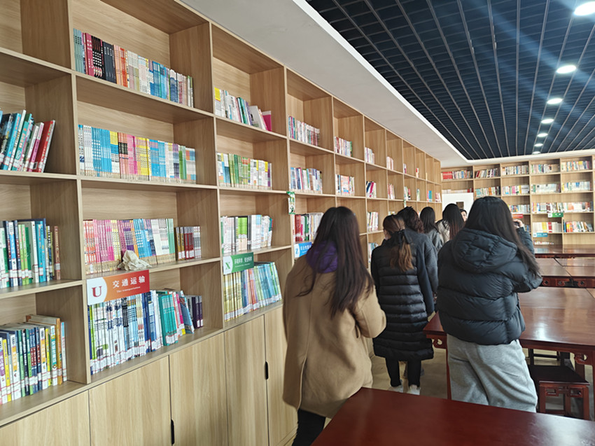 实验小学“一场慧美之约，家校共赴成长”家长会照片4_副本.jpg