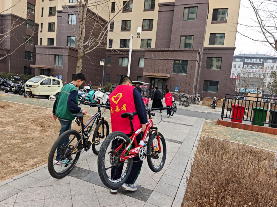 西城街道新景四季东社区关工委：小小志愿者，撬动大文明活动照片1.png