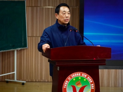 殷培华讲话_副本.jpg
