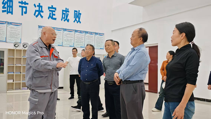 b351521e13900d9bf5af942982d20de4_副本.jpg