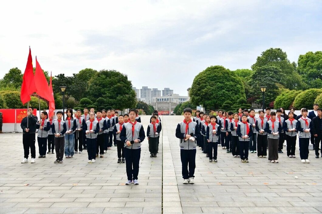 青春献礼.jpg