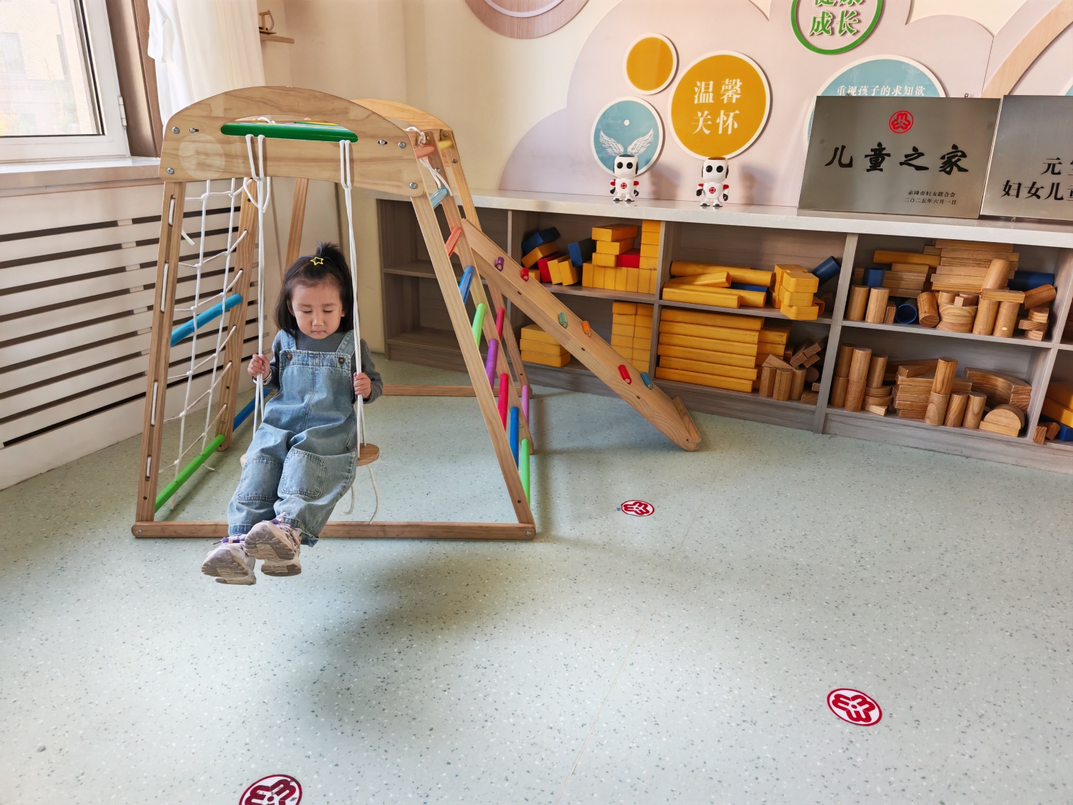 西城街道新景四季东社区“童趣相伴，快乐成长”春假趣味活动照片5_副本.jpg