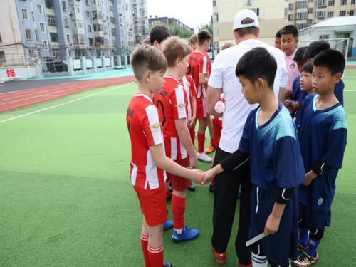 1780646766670806.png 照庆小学中俄足球文化交流活动3_副本.png