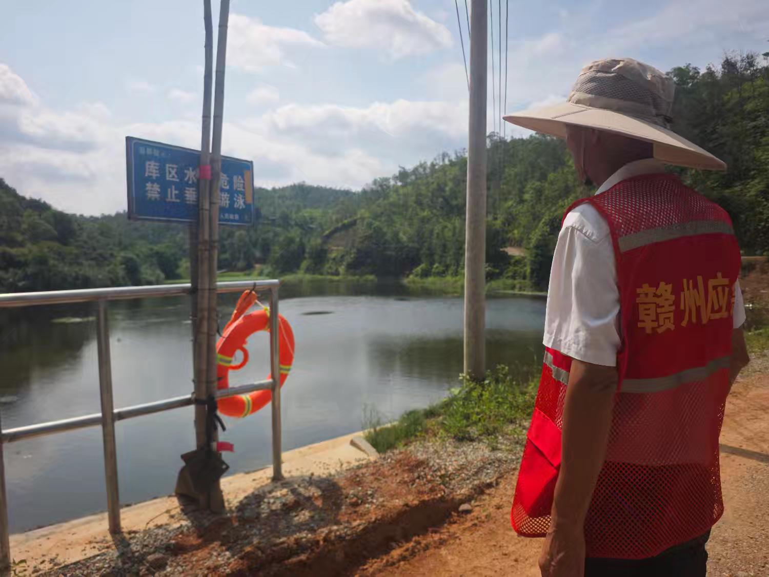 防溺水巡逻.jpg