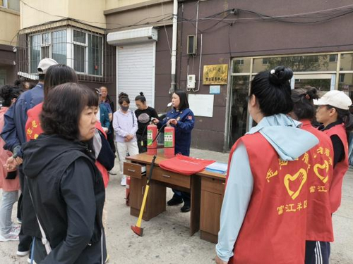 富江社区开展消防安全演练2_副本.png