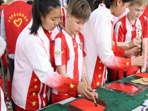 照庆小学中俄文化交流活动5_副本.png