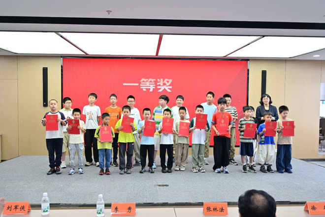智启少年梦 科创向未来——吴江区第二届中小学生人工智能大赛落幕2.jpg