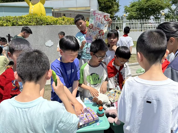 【盛泽镇】澜溪社区关工委：童真爱心为困境学子送去温暖力量.jpeg