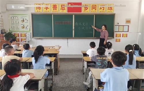 8d984fd6a6aa2be76ae509fa5d6f282e_看图王.jpg